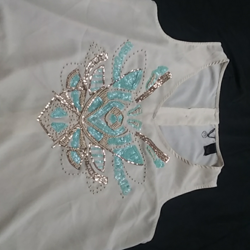 BKE Boutique size L tank top